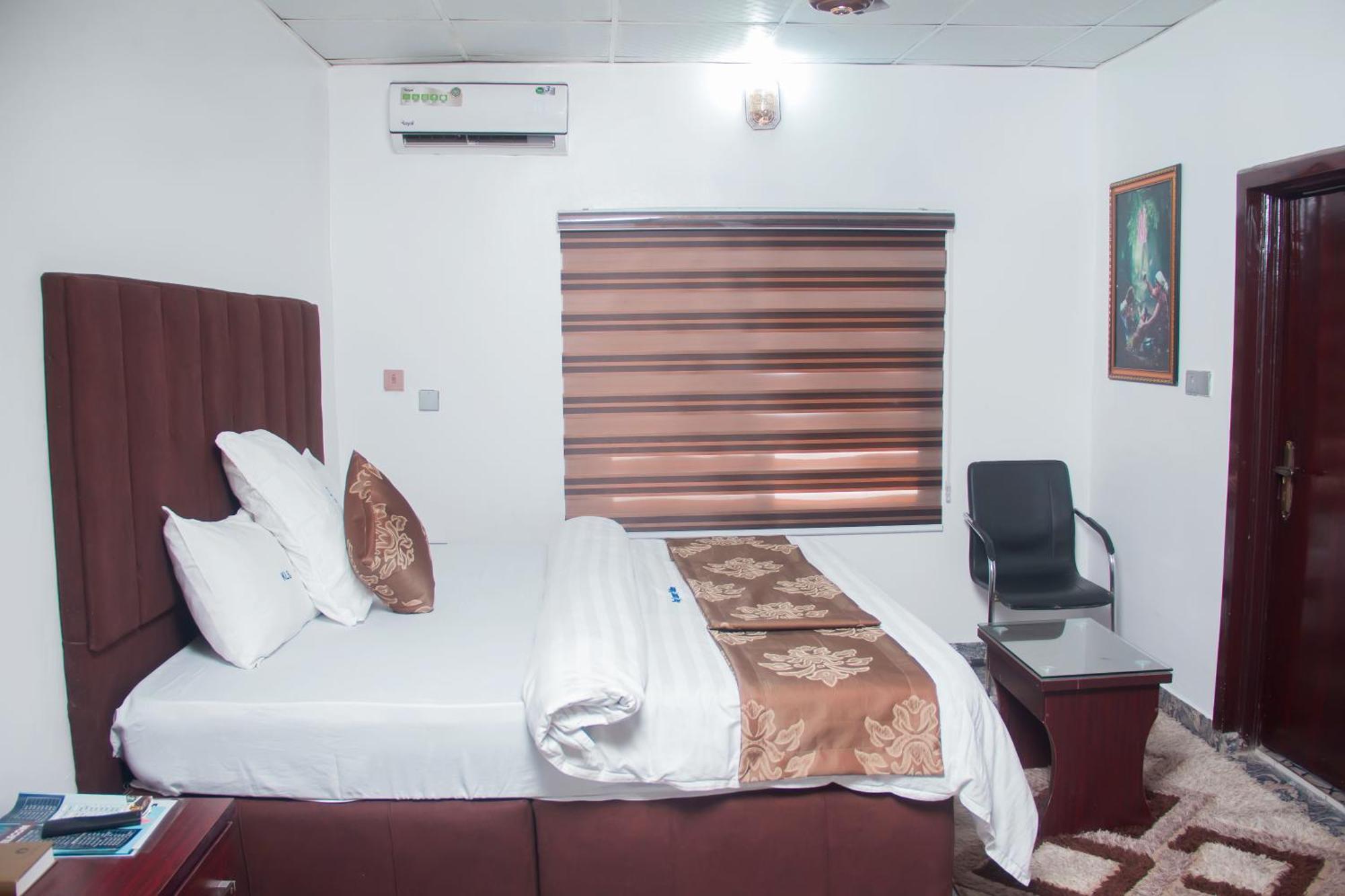 אויו Kay Luxury Suites מראה חיצוני תמונה
